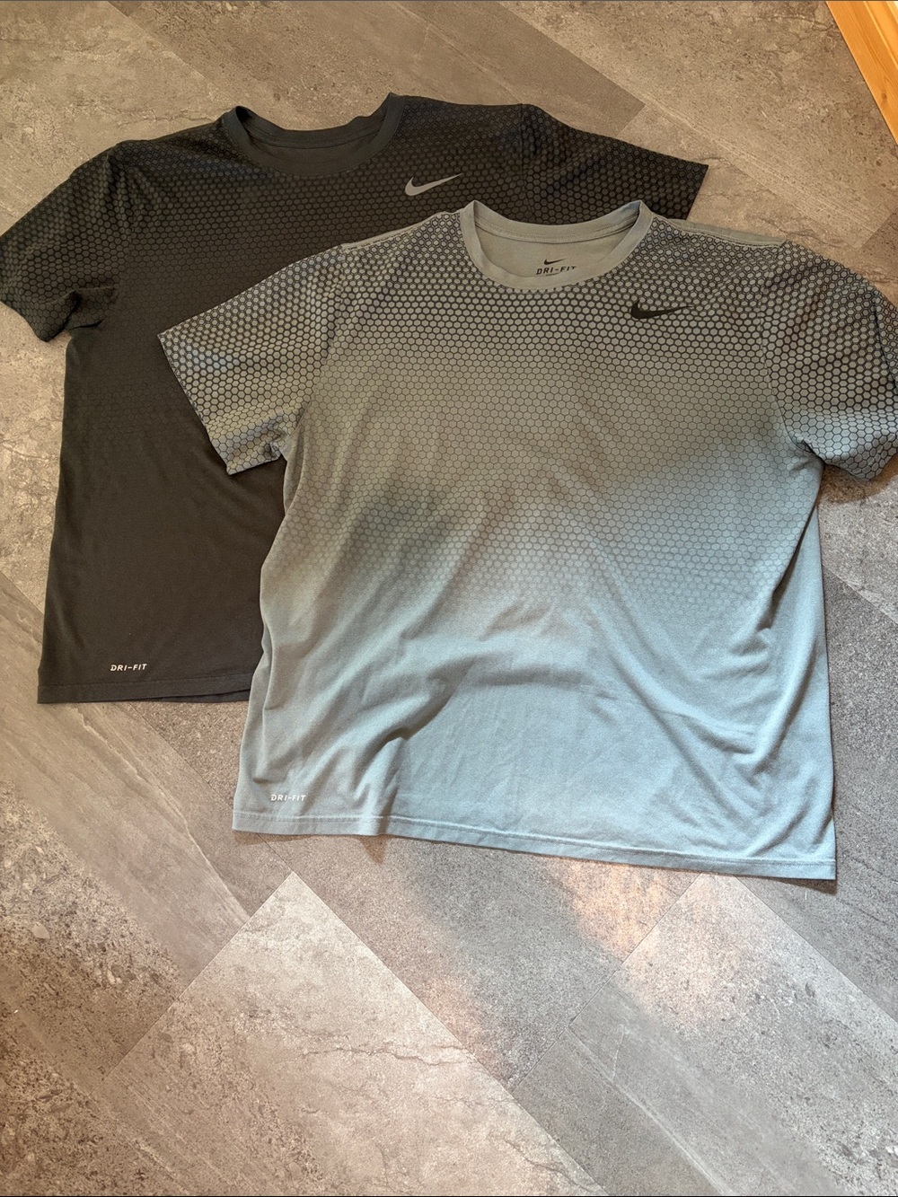 Nike Men's Short Sleeve Performance Tee - Black & Gray Gradient